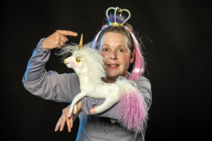 Das NEINhorn - Krokodil Theater · Foto: Fritz Schwarzenberger