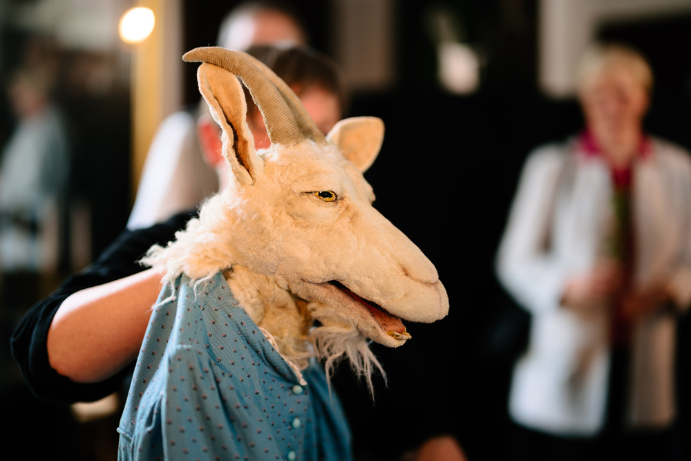 Krokodil Theater · Kurze Szenen für Feste, Feiern, Hochzeiten, Vernissagen... · Foto: Moritz Fähse